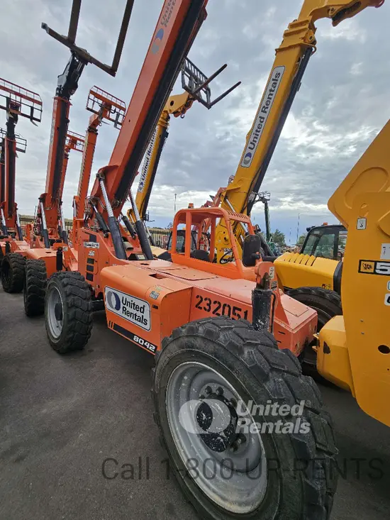 2019 SKYTRAK 8042 Forklift