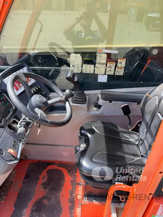 2016 JLG 1055 Forklift