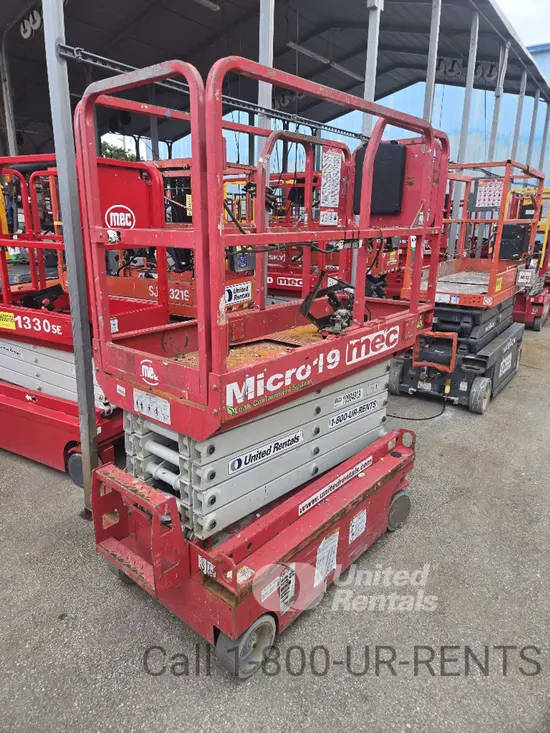 2019 MEC MICRO 19 Scissor Lift