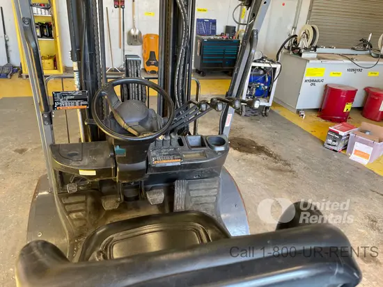 2019 Toyota 8FGU30 Warehouse Forklift