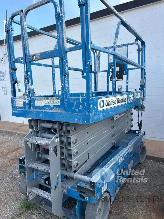 2018 Genie GS-3246 Scissor Lift