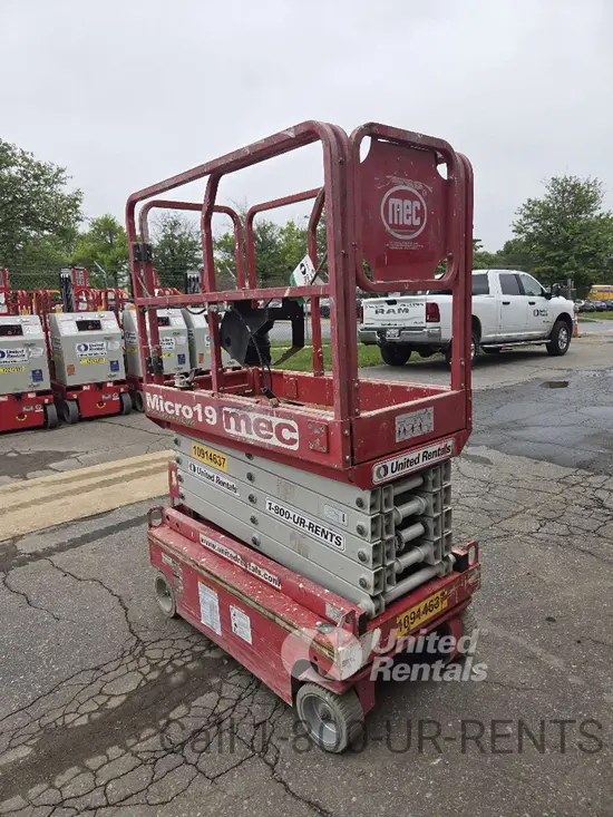 2019 MEC MICRO 19 Scissor Lift