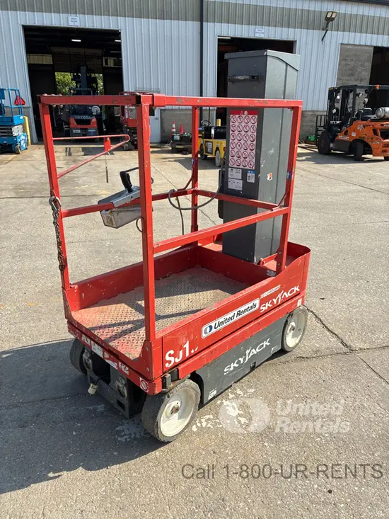 2018 Skyjack SJ16 Self-Propelled One-Person Lift