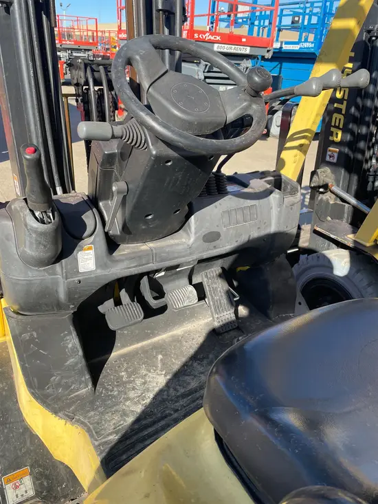 2019 HYSTER H50XT Warehouse Forklift