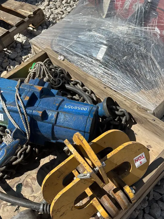 2012 JD NEUHAUS PROFI 10T Hoist