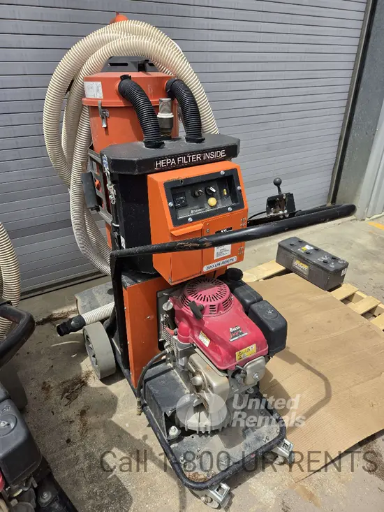 2022 Husqvarna T4000P Vacuum