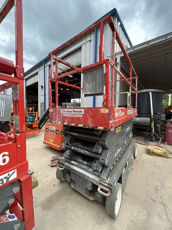 2017 Skyjack SJIII4740 Scissor Lift