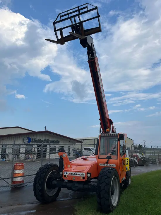 2018 SKYTRAK 8042 Forklift