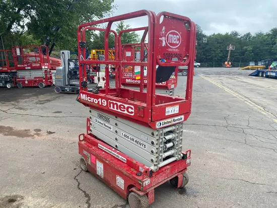 2019 MEC MICRO 19 Scissor Lift