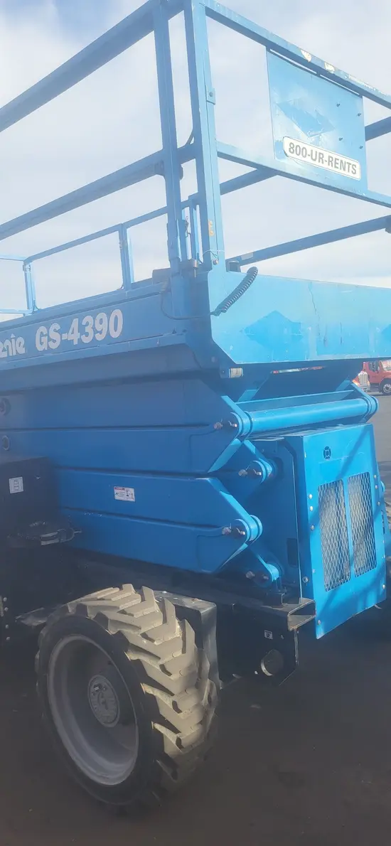 2017 Genie GS-4390 RT Rough Terrain Scissor Lift