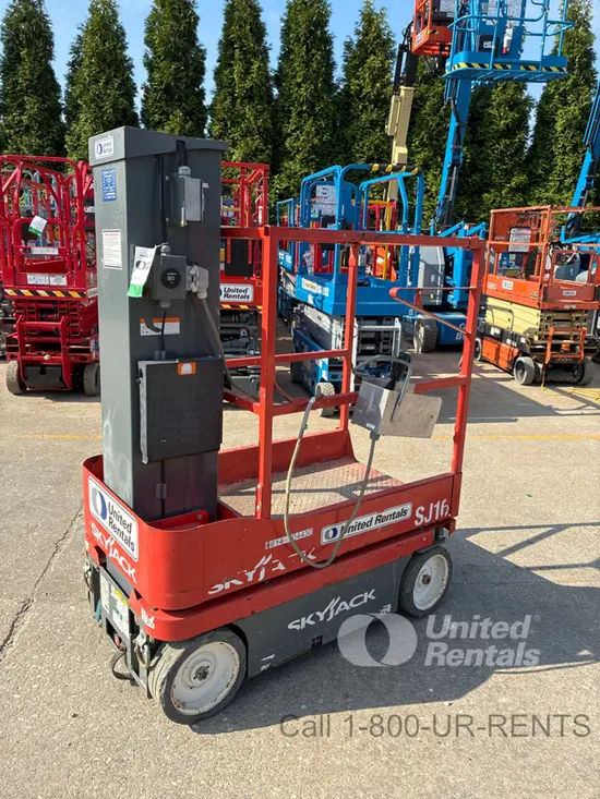 2018 Skyjack SJ16 Self-Propelled One-Person Lift