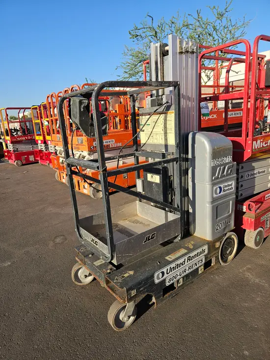 2017 JLG 20MVL Self-Propelled One-Person Lift