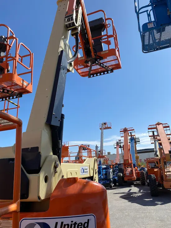 2015 JLG E400AJPN Articulating Boom Lift