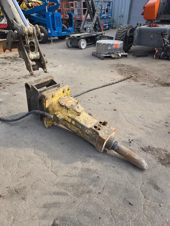 2021 Epiroc SB 452 Attachment