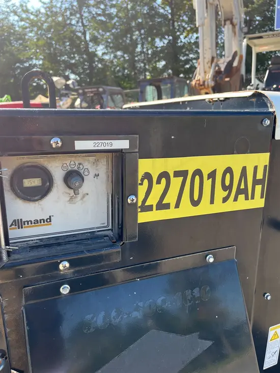 2019 Allmand NLV-ML3EC Portable Light Tower