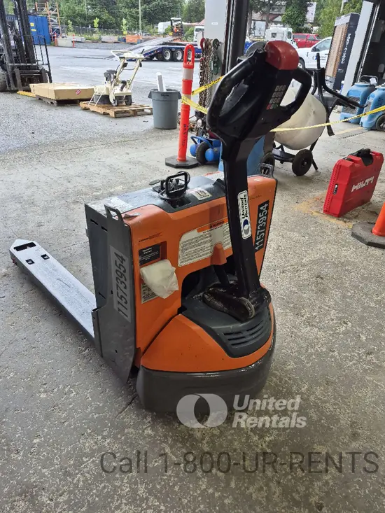 2022 Toyota 8HBW23 Jack