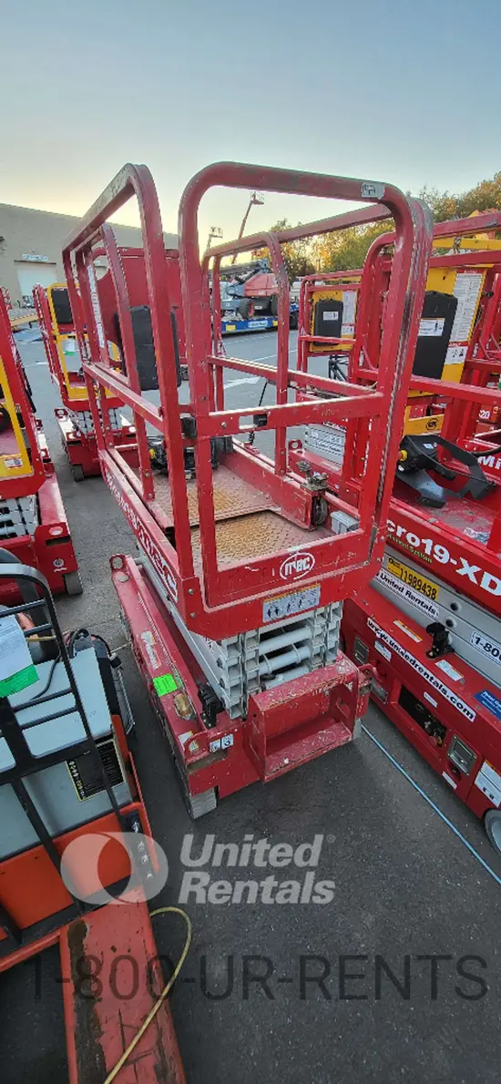 2019 MEC MICRO 19 Scissor Lift
