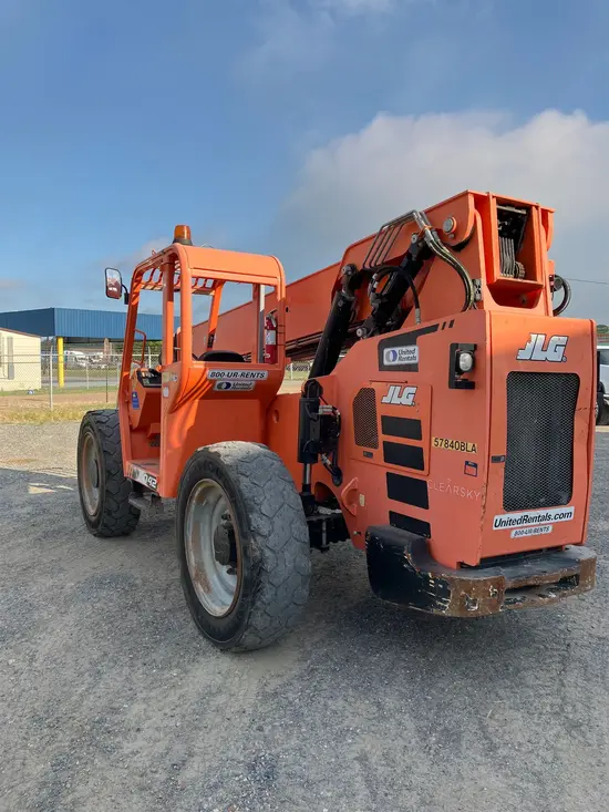 2018 SKYTRAK 6042 Forklift