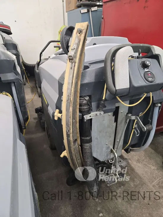 2022 Clarke SC901 X32C Scrubber
