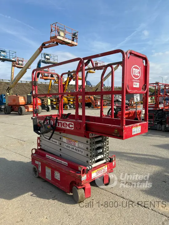 2019 MEC MICRO 19 Scissor Lift