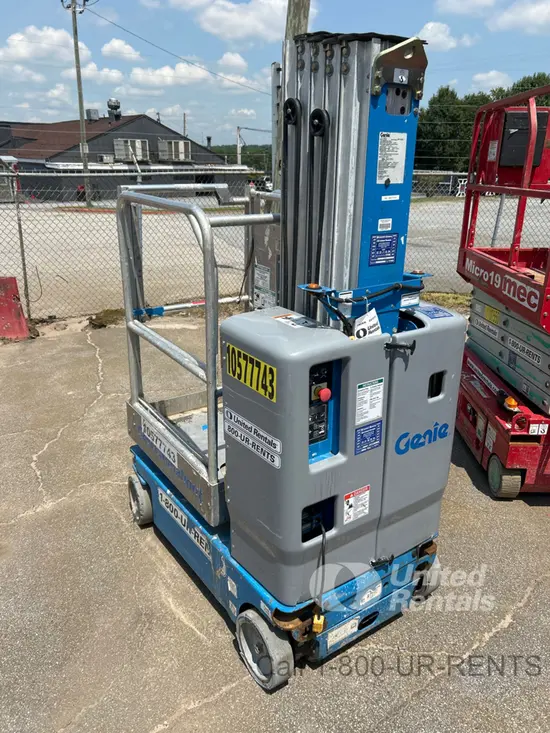 2017 Genie GR-20 Self-Propelled One-Person Lift