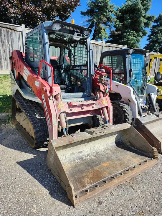 2021 Takeuchi TL10V2-CR Track Loader