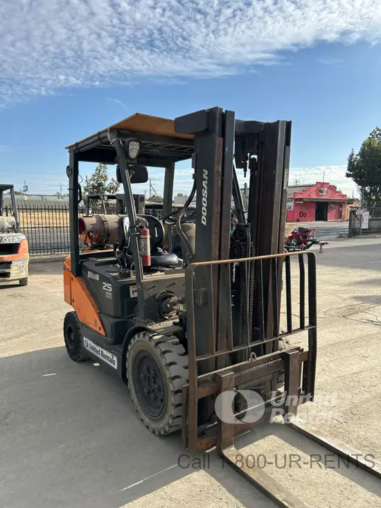 2022 Doosan G25P-7DF Warehouse Forklift