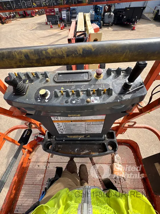 2018 JLG E450AJ Articulating Boom Lift