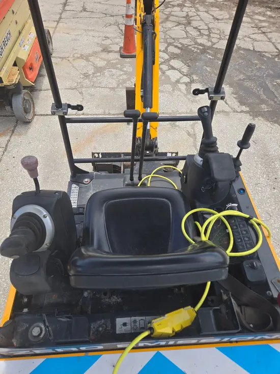 2021 JCB 19C-1E Mini Excavator
