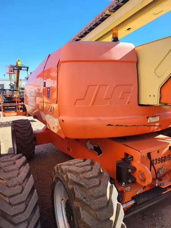 2015 JLG 800AJ Articulating Boom Lift