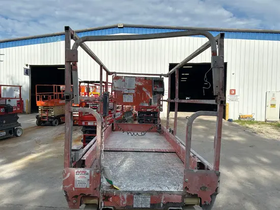 2016 JLG 2646ES Scissor Lift