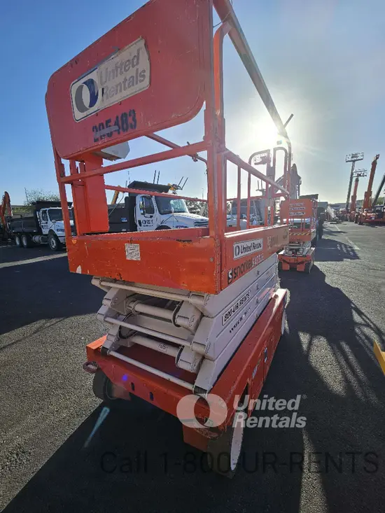 2018 Snorkel S4732E Scissor Lift