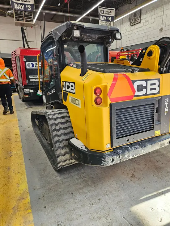 2021 JCB 3TS-8T Track Loader
