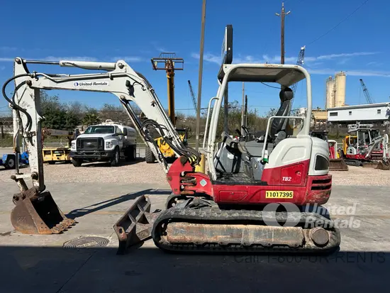 2019 Takeuchi TB250-2R Mini Excavator