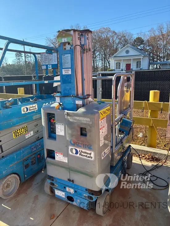 2016 Genie GR-20 Self-Propelled One-Person Lift