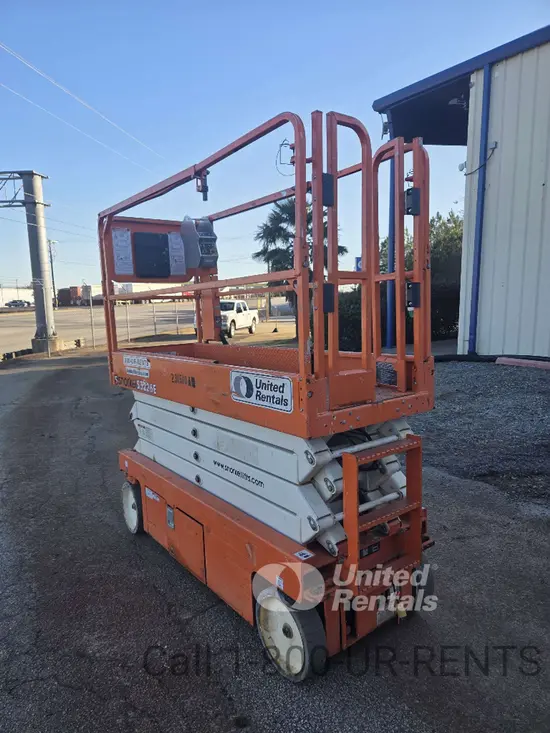2019 Snorkel S3226E Scissor Lift
