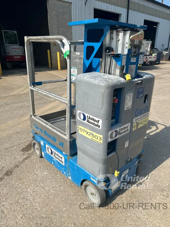 2018 Genie GR-12 Self-Propelled One-Person Lift