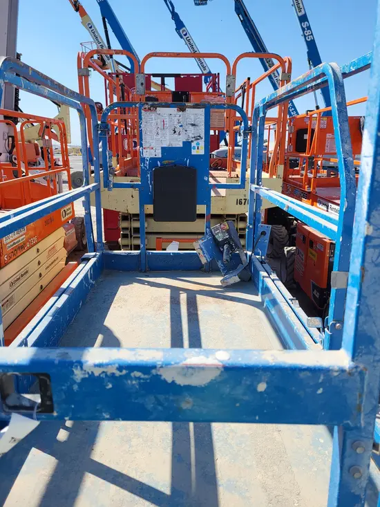 2018 Genie GS-3246 Scissor Lift