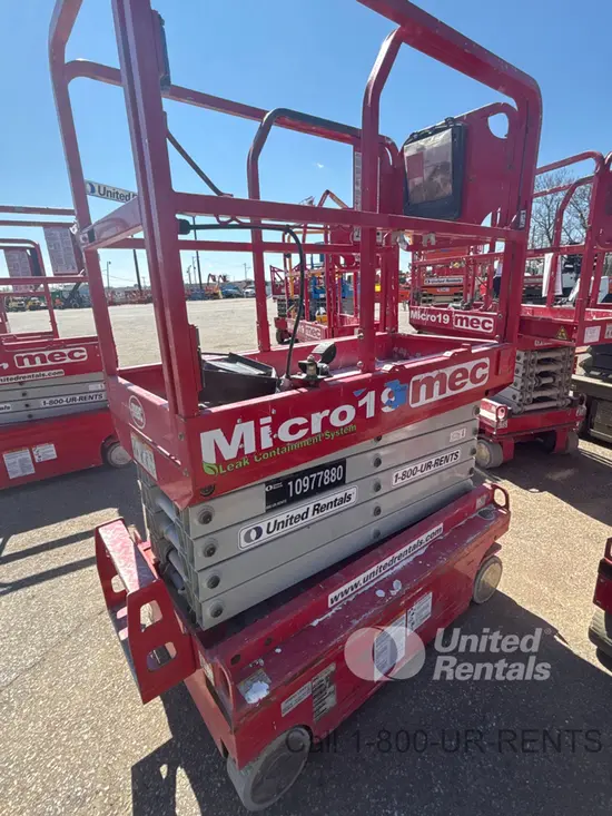 2019 MEC MICRO 19 Scissor Lift