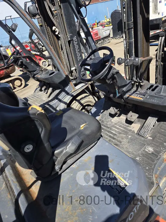 2019 Toyota 8FGU25 Warehouse Forklift