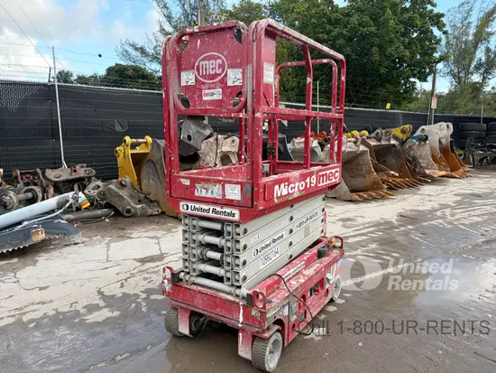 2018 MEC MICRO 19 Scissor Lift