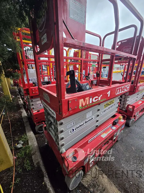 2019 MEC MICRO 19 Scissor Lift