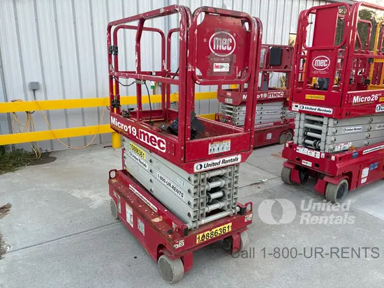 2019 MEC MICRO 19 Scissor Lift