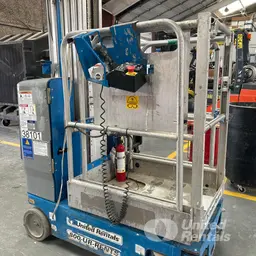 2016 Genie GR-20 Self-Propelled One-Person Lift