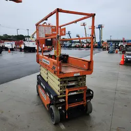 2017 JLG 1932R Scissor Lift
