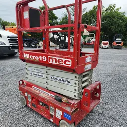 2019 MEC MICRO 19 Scissor Lift
