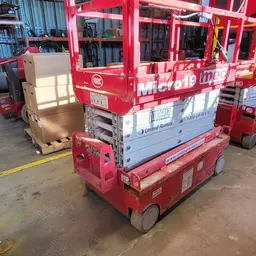 2018 MEC MICRO 19 Scissor Lift