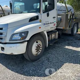 2019 HINO 268DCD4X2