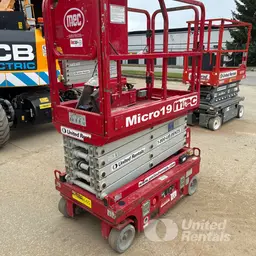 2018 MEC MICRO 19 Scissor Lift