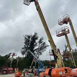 2018 JLG 800S Boom Lift